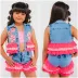 Conjunto Infantil Feminino Três Peças Kukixo Jeans Bordado Rosa Neon Flores e Pedrarias