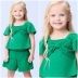 Conjunto Infantil Momi Verde Ombros Flutuantes Lisa Laço Strass Shorts Liso Verde