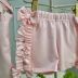 Conjunto Infantil Yoyo Regata Rosa Ursinhas Laço Renda Strass Shorts Rosa Liso Babado Laço Pérolas