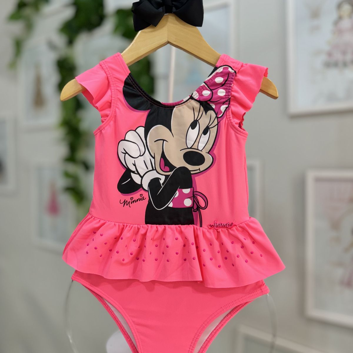 Maiô Infantil Animê Pink Neon Babados Strass Decote Em U Costas Estampa Minnie