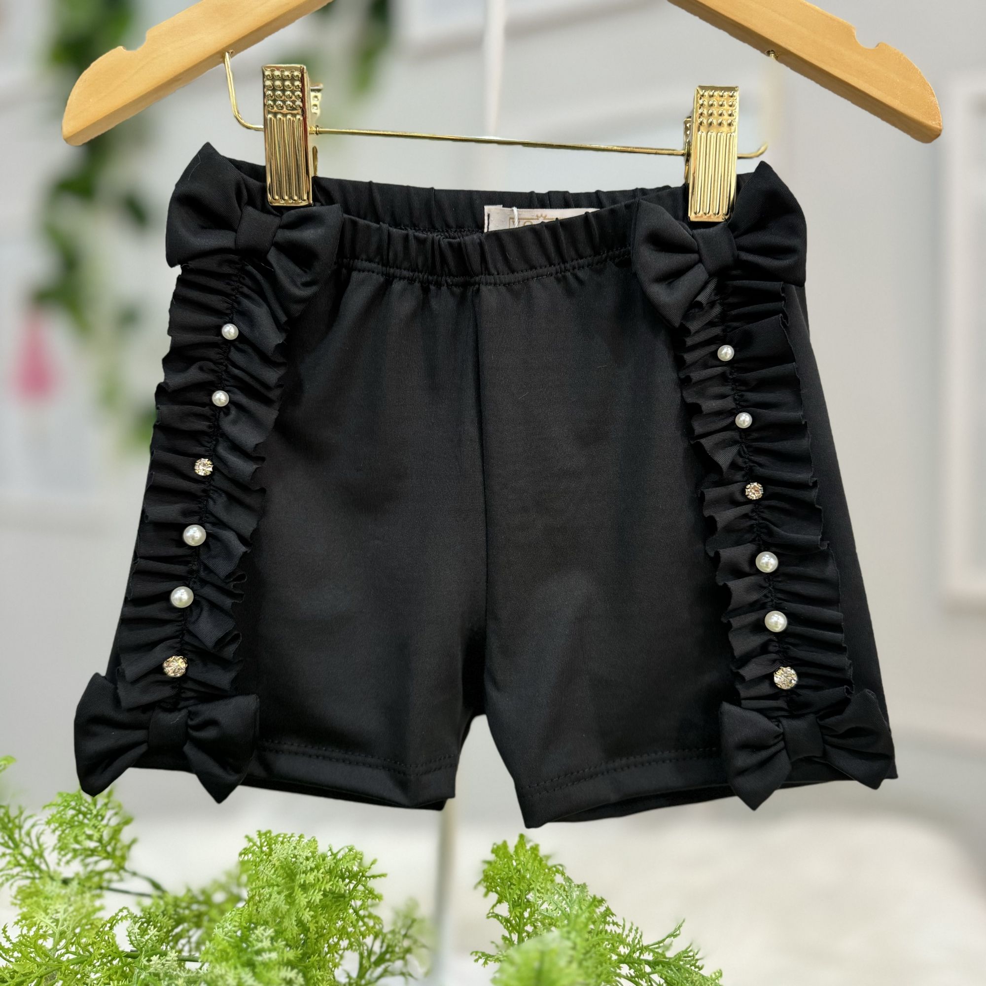 Short Infantil Yoyo Preto Liso Strass Pérolas Laço