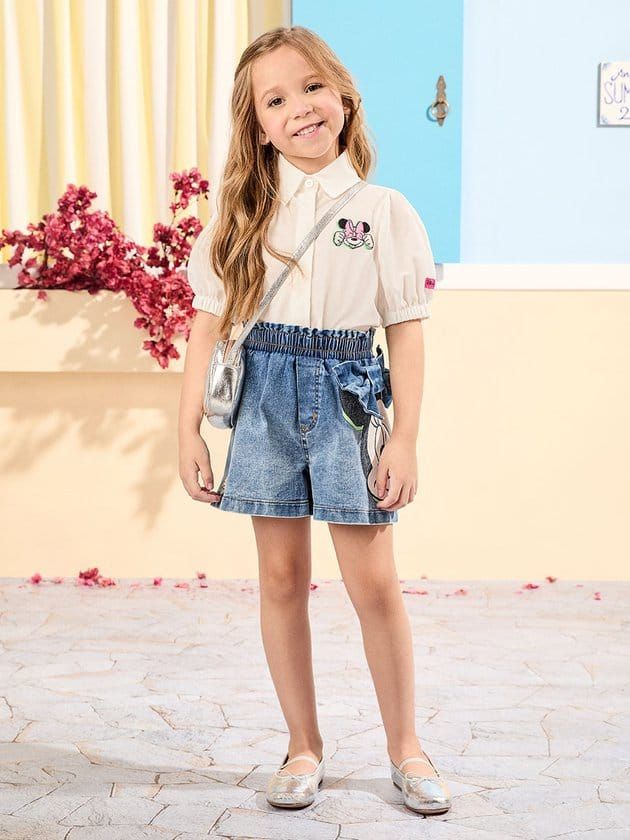 Shorts Infantil Animê Jeans Estampa Minnie Laço Jeans Detalhe Strass 