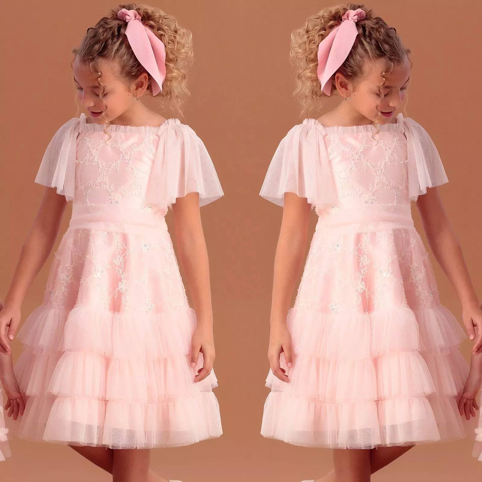 Vestido Infantil de Festa Petit Cherie Rosa Claro Bordado Paetê e Camadas de Tule