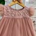 Vestido Infantil De Festa Pituchinhus Rosê Trapézio Em Tule Aplicações Pérolas Strass Babados