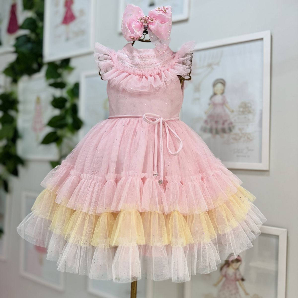 Vestido Infantil Festa Petit Cherie Rosa Aplic.Lantejoulas e Frufru Tule Brilho Off White e Amarelo