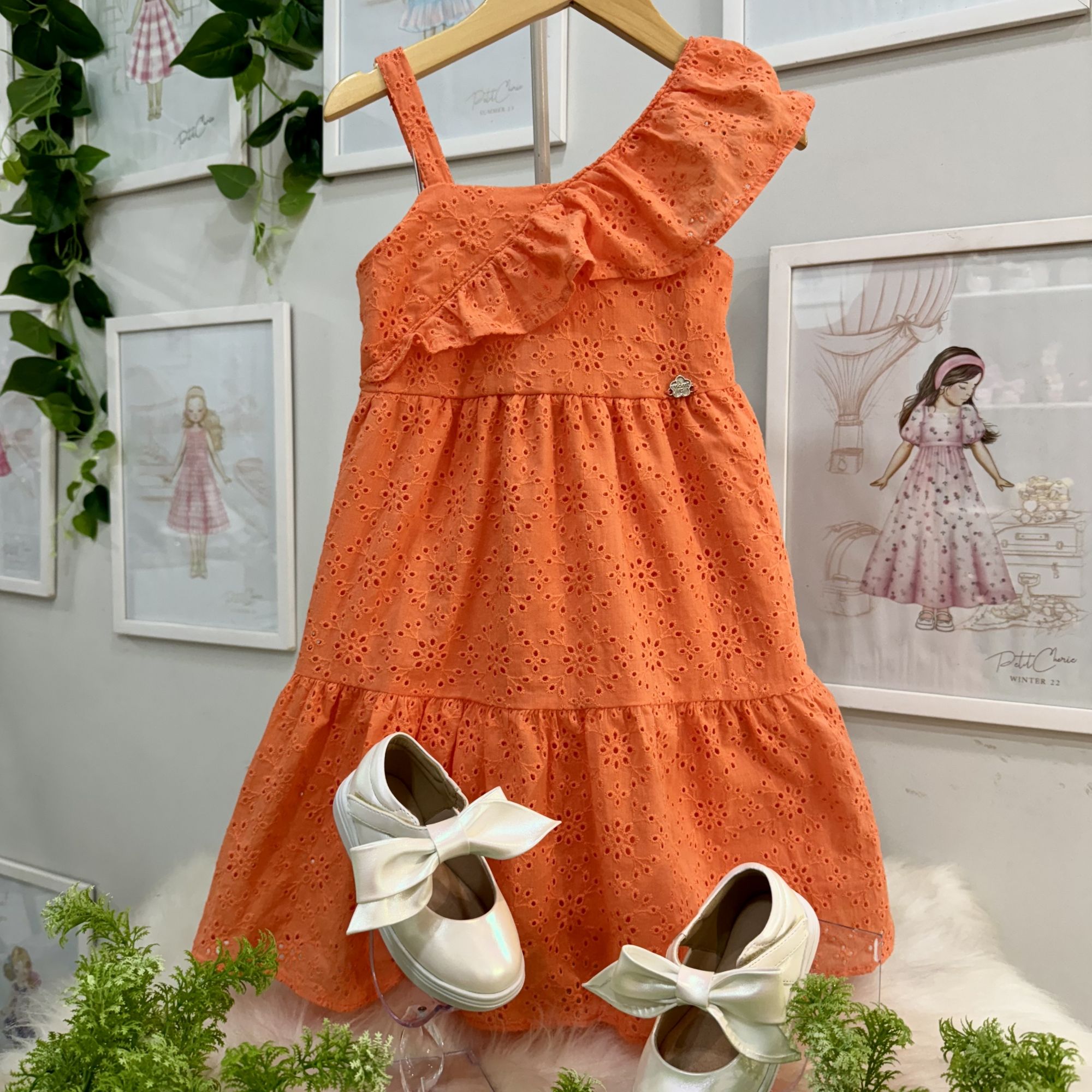 Vestido Infantil Momi Laranja Neon de Laise com Babados