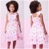 Vestido Infantil Momi Off-White Bordado Floral Rosa Neon Alcinha com Laço