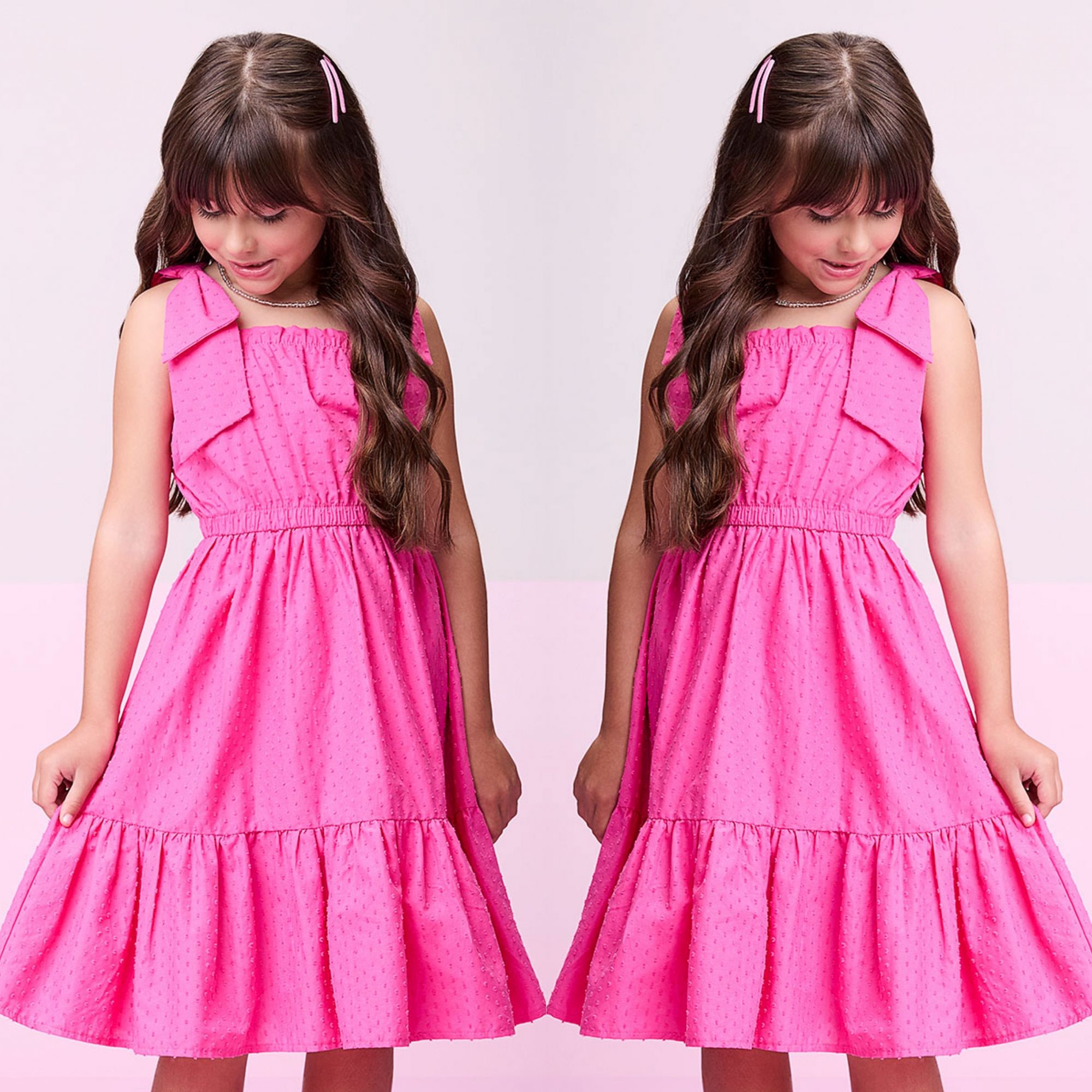 Vestido Infantil Momi Rosa Neon Laise Manga Alcinha com Laço