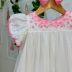 Vestido Infantil Petit Cherrie Off White Tule Bordados Pink Com paetês Babados