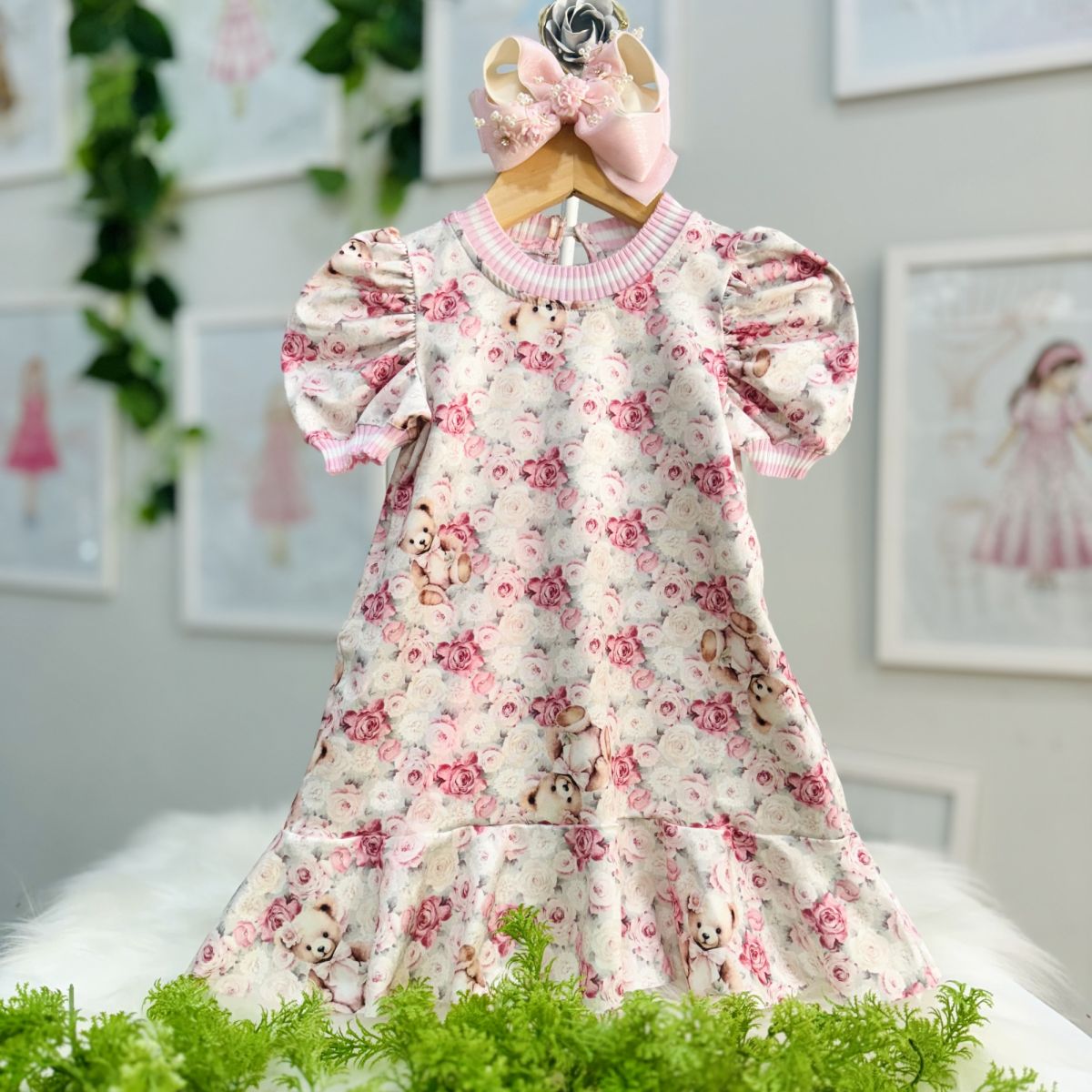 Vestido Infantil Yoyo Estamp. Floral Ursinhos Gola Rosa/Off White Manga Bufante Babado